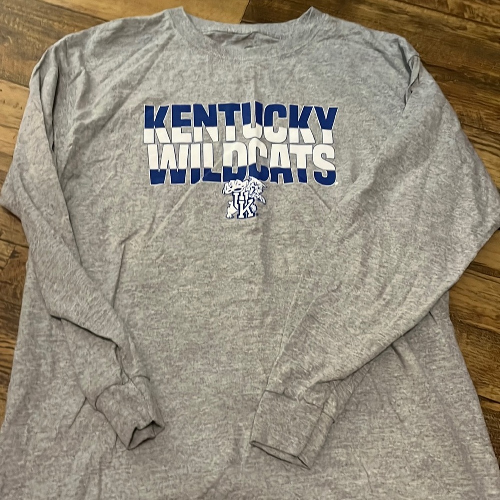 KY Wildcat Tee NWOT
